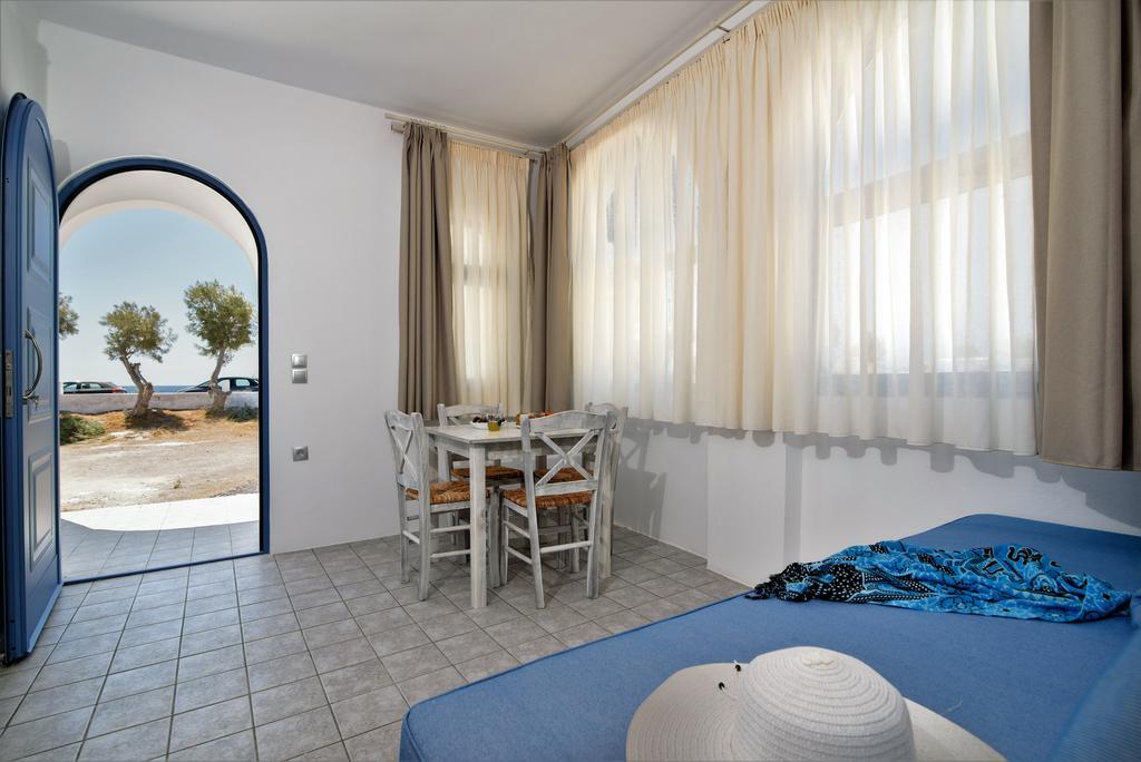 Villa George Santorini Периволос Номер фото