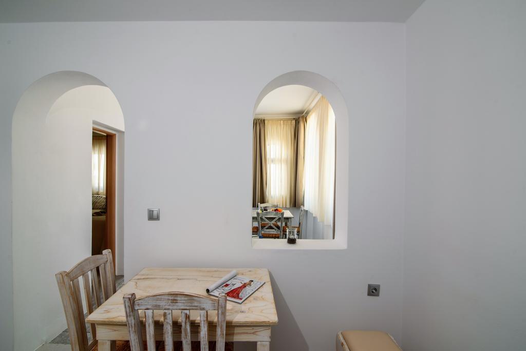 Villa George Santorini Периволос Номер фото